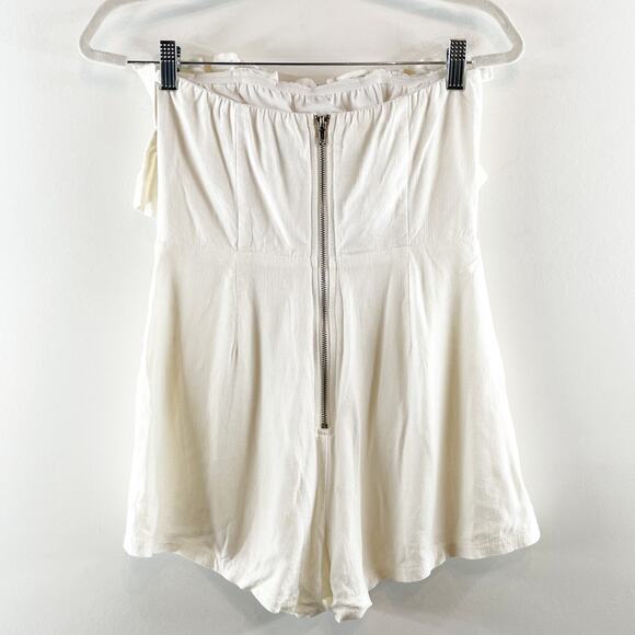 Princess Polly Hunter Mae Strapless Ruched Frill Short Romper White 6 - Picture 10 of 10